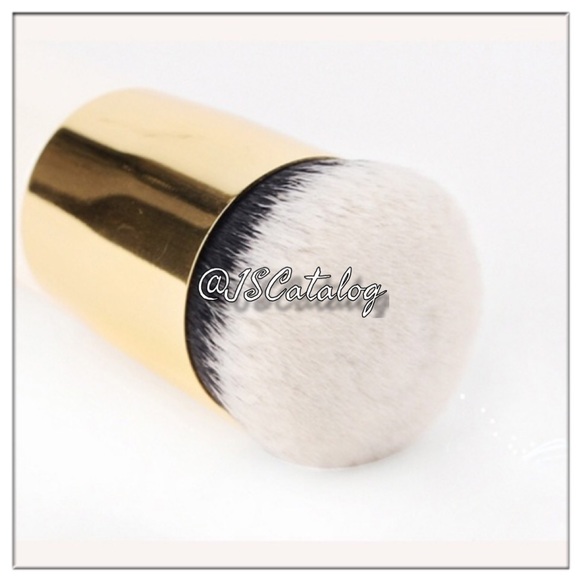 NEW Mini Makeup Blending Brush - Picture 4 of 6